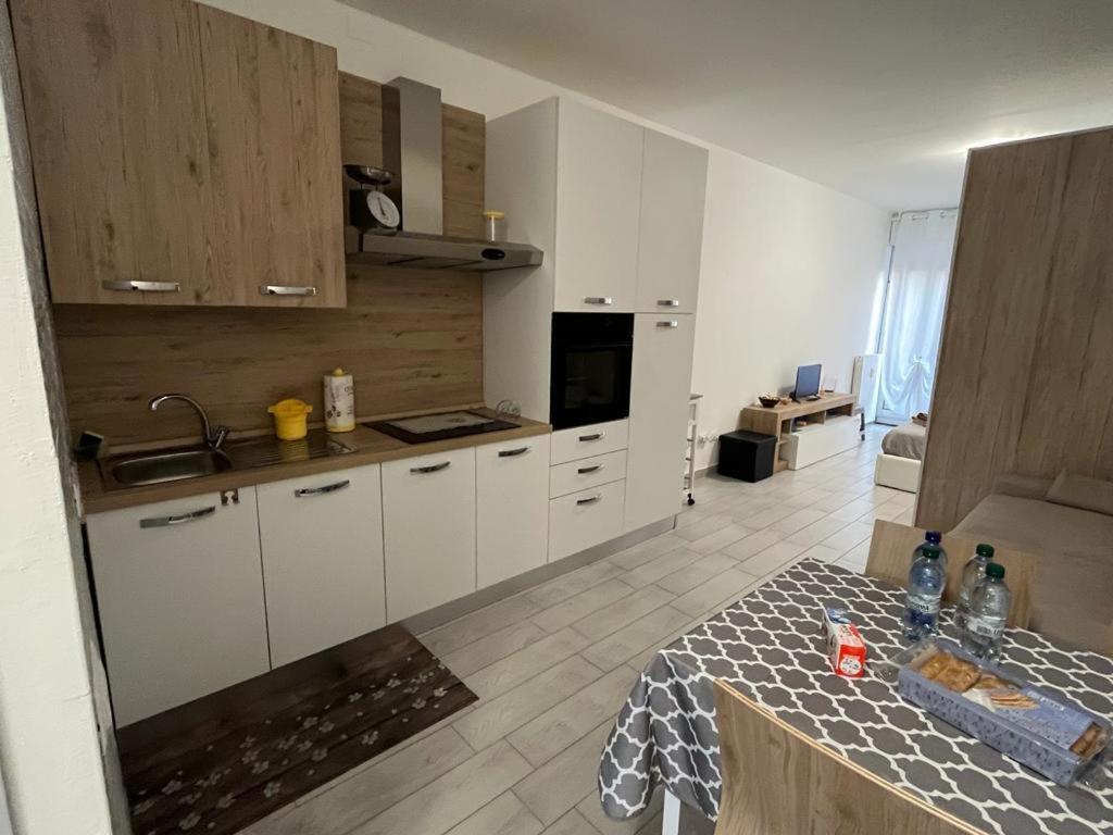 Einaudi Apartment Cologno Monzese Exterior foto